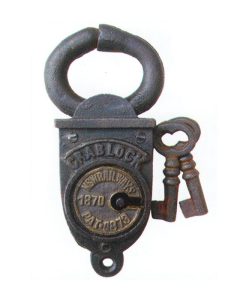 מנעול במראה עתיק