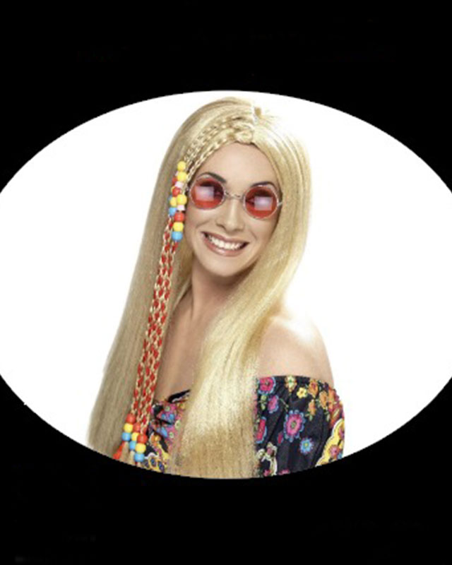 פאה בלונדינית ארוכה